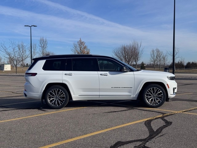 Used 2023 Jeep Grand Cherokee L Summit Reserve with VIN 1C4RJKEG4P8107375 for sale in Marshall, Minnesota