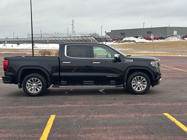 Used 2022 GMC Sierra 1500 Denali Denali with VIN 3GTUUGED5NG681785 for sale in Marshall, Minnesota