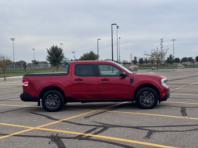 2024 Ford Maverick XLT photo 2