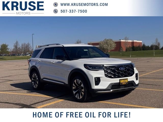 2026 Ford Explorer Platinum 4WD's photo