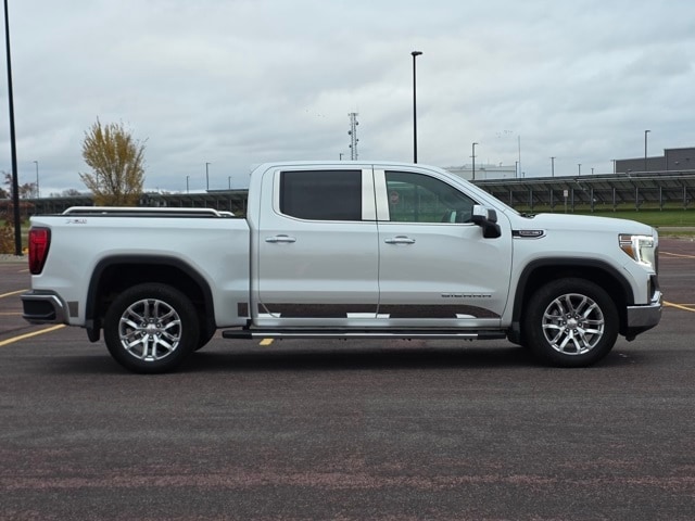 Used 2022 GMC Sierra 1500 Limited SLT with VIN 3GTU9DEL5NG112510 for sale in Marshall, Minnesota