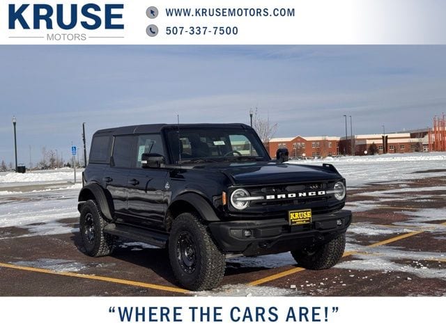 2025 Ford Bronco 4-Door Outer Banks's photo