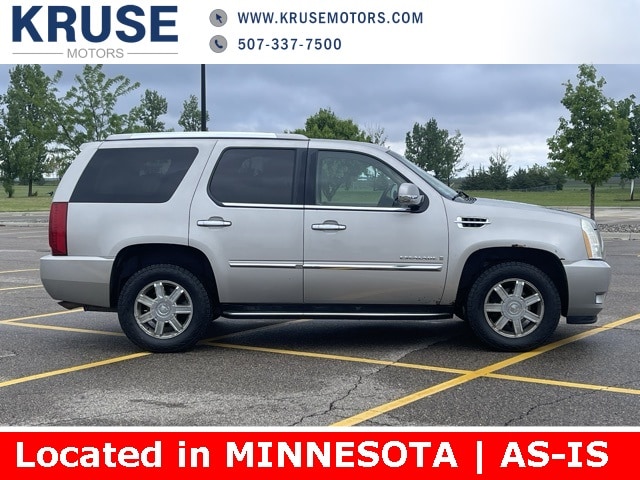 Used 2007 Cadillac Escalade Base with VIN 1GYFK63807R174966 for sale in Marshall, MN