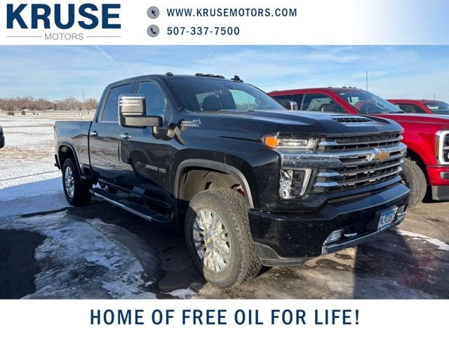 2023 Chevrolet Silverado 3500HD High Country's photo