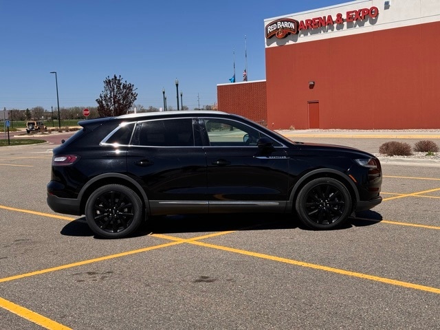 Used 2022 Lincoln Nautilus Reserve with VIN 2LMPJ8K94NBL03911 for sale in Marshall, Minnesota