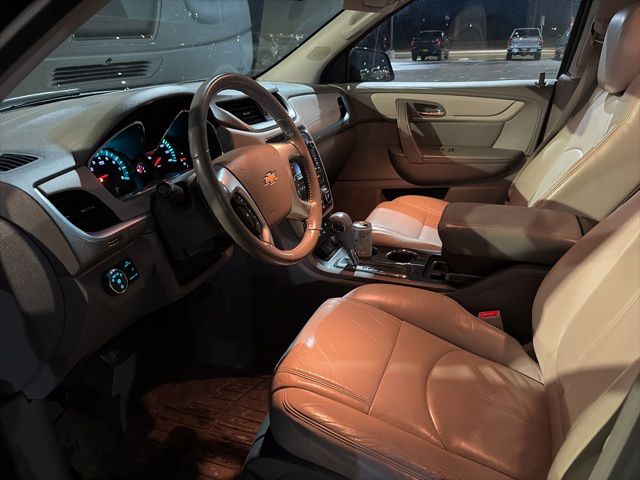 Used 2015 Chevrolet Traverse 2LT with VIN 1GNKVHKD3FJ151756 for sale in Marshall, Minnesota