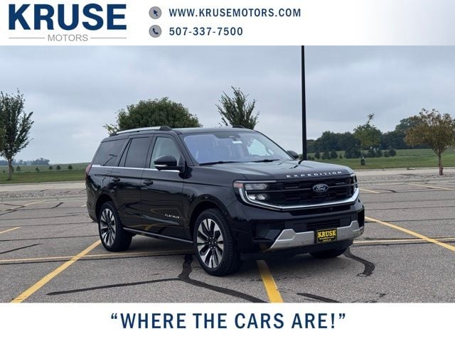 2025 Ford Expedition Platinum's photo