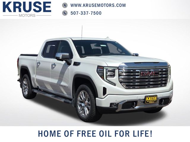 2022 GMC Sierra 4WD Crew Cab Standard Box Denali's photo