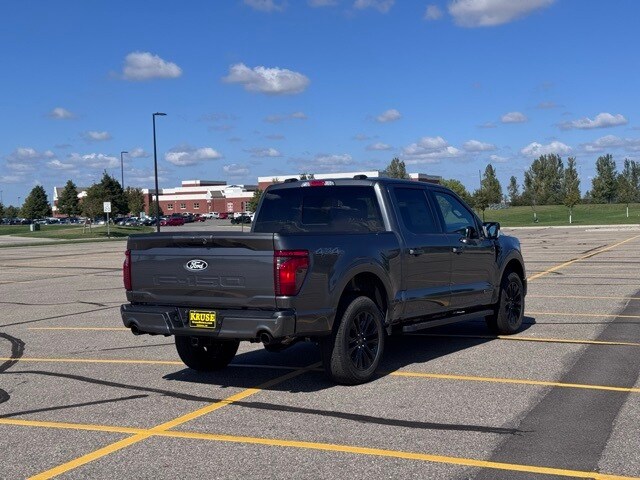 2025 Ford F-150 XLT photo 3