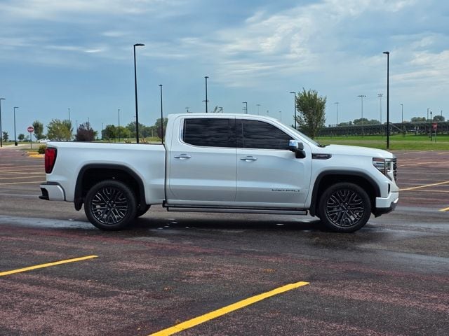 Used 2022 GMC Sierra 1500 Denali Denali Ultimate with VIN 1GTUUHEL6NZ515398 for sale in Marshall, Minnesota
