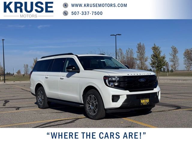 2025 Ford Expedition Active's photo