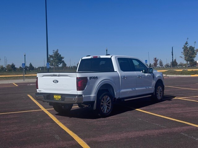 2025 Ford F-150 Lariat photo 3
