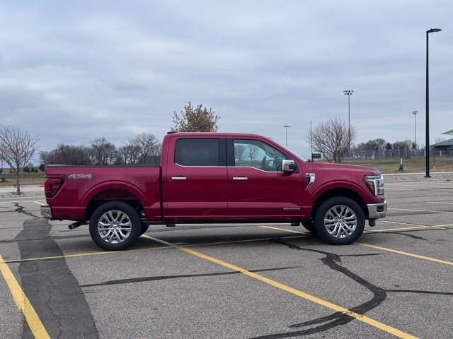 2025 Ford F-150 Lariat photo 3