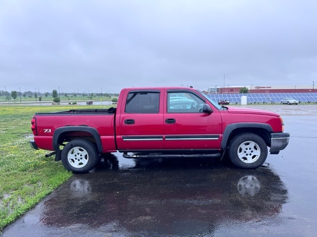 Used 2005 Chevrolet Silverado 1500 Z71 with VIN 2GCEK13T051269557 for sale in Marshall, Minnesota