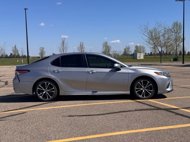Used 2019 Toyota Camry SE with VIN 4T1B11HK2KU680024 for sale in Marshall, Minnesota