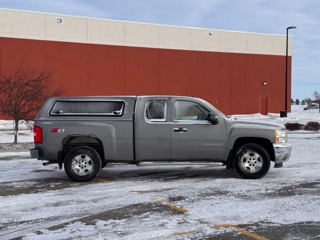 Used 2013 Chevrolet Silverado 1500 LT with VIN 1GCRKSE72DZ275163 for sale in Marshall, Minnesota