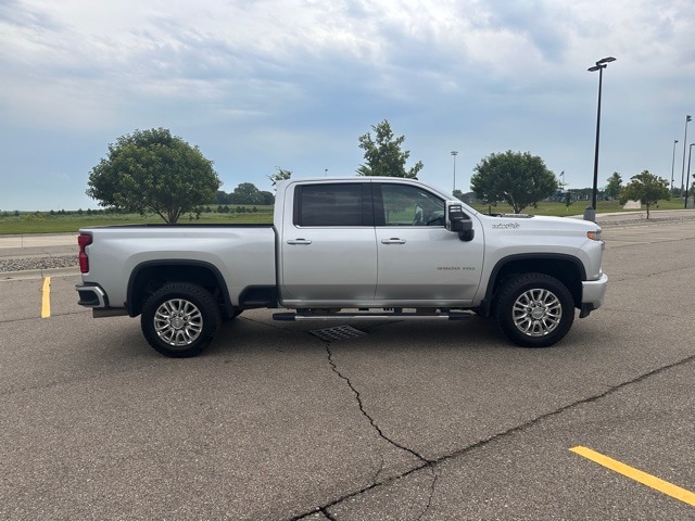 Used 2020 Chevrolet Silverado 3500HD High Country with VIN 1GC4YVEY6LF133093 for sale in Marshall, Minnesota