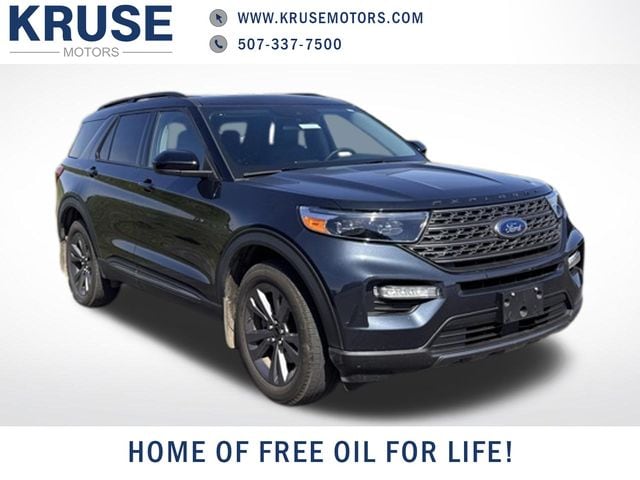 2023 Ford Explorer XLT 4WD's photo