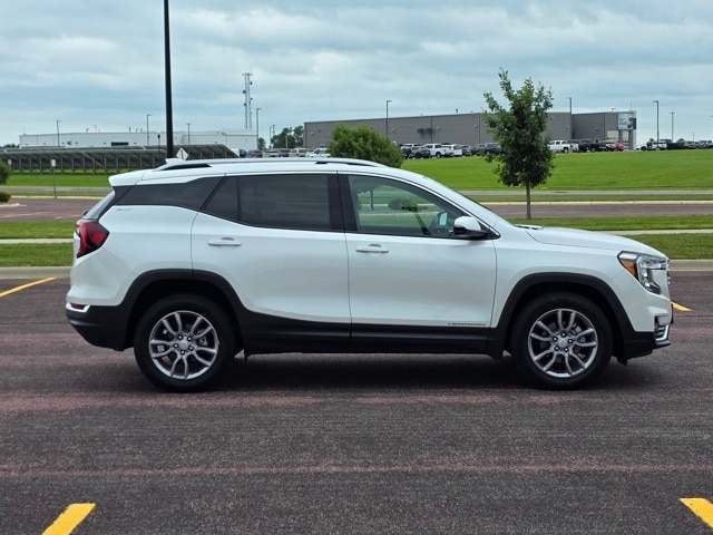 Certified 2022 GMC Terrain SLT with VIN 3GKALVEV1NL158374 for sale in Marshall, Minnesota