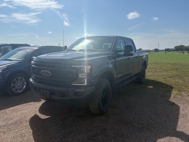 2021 Ford F-350 Lariat photo 3