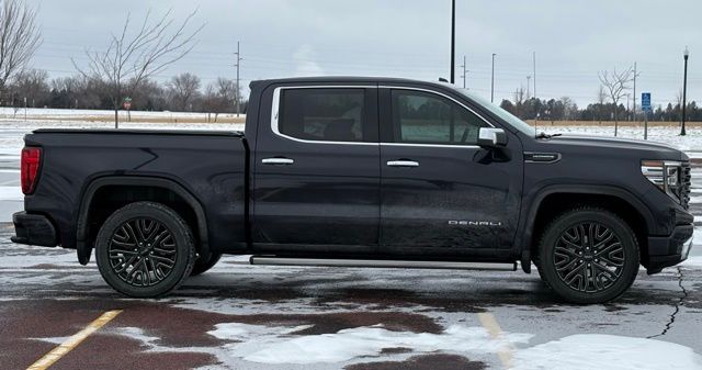 Used 2022 GMC Sierra 1500 Denali Denali Ultimate with VIN 1GTUUHET0NZ565262 for sale in Marshall, Minnesota