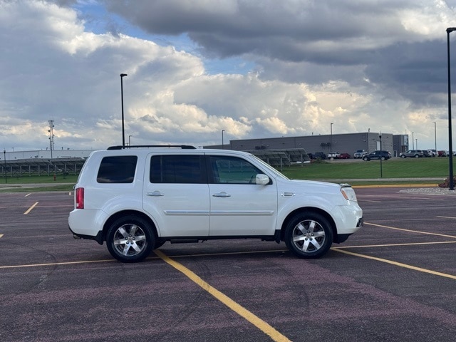 Used 2012 Honda Pilot Touring with VIN 5FNYF4H97CB046037 for sale in Marshall, Minnesota