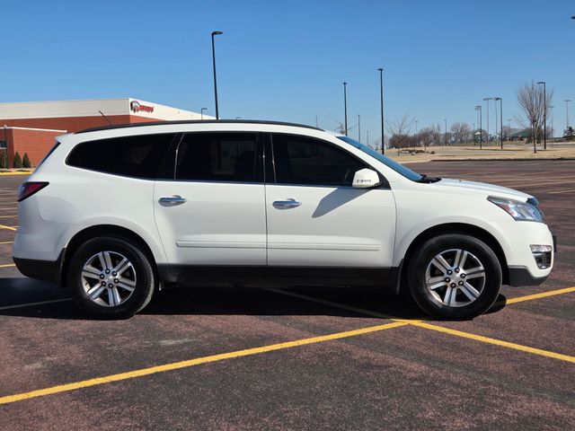 Used 2015 Chevrolet Traverse 2LT with VIN 1GNKVHKD7FJ318359 for sale in Marshall, Minnesota