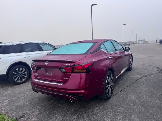 Used 2019 Nissan Altima Platinum with VIN 1N4BL4FW7KC151198 for sale in Marshall, Minnesota