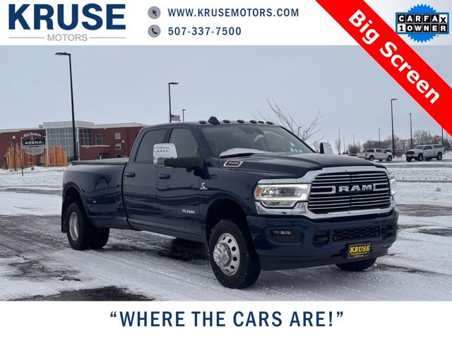 2024 RAM Ram 3500 Pickup Laramie's photo