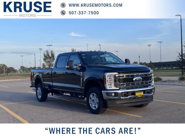 2026 Ford F-350 Super Duty XLT's photo