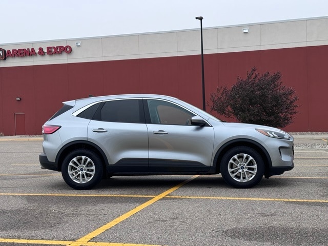 Used 2021 Ford Escape SE with VIN 1FMCU9G63MUB22944 for sale in Marshall, Minnesota