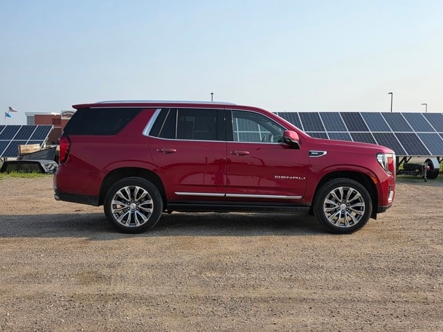 Used 2021 GMC Yukon Denali with VIN 1GKS2DKL5MR154582 for sale in Marshall, Minnesota