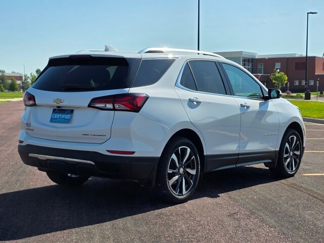 2024 Chevrolet Equinox Premier photo 3