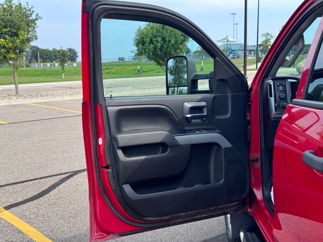 2015 Chevrolet Silverado 2500HD LT photo 4