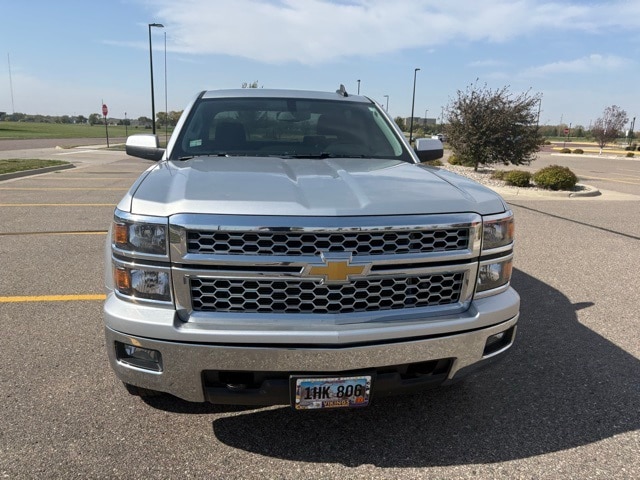 Used 2015 Chevrolet Silverado 1500 LT with VIN 3GCUKREC2FG299594 for sale in Marshall, Minnesota