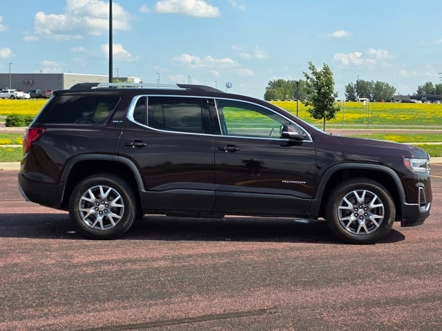 Used 2021 GMC Acadia SLT with VIN 1GKKNULS4MZ152349 for sale in Marshall, Minnesota