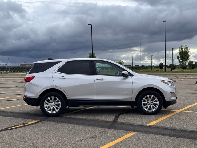 Used 2020 Chevrolet Equinox LT with VIN 3GNAXUEV9LS687575 for sale in Marshall, MN