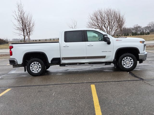 Used 2021 Chevrolet Silverado 3500HD LT with VIN 1GC4YTEY6MF317889 for sale in Marshall, Minnesota