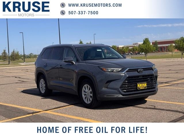 2024 Toyota Grand Highlander XLE AWD's photo