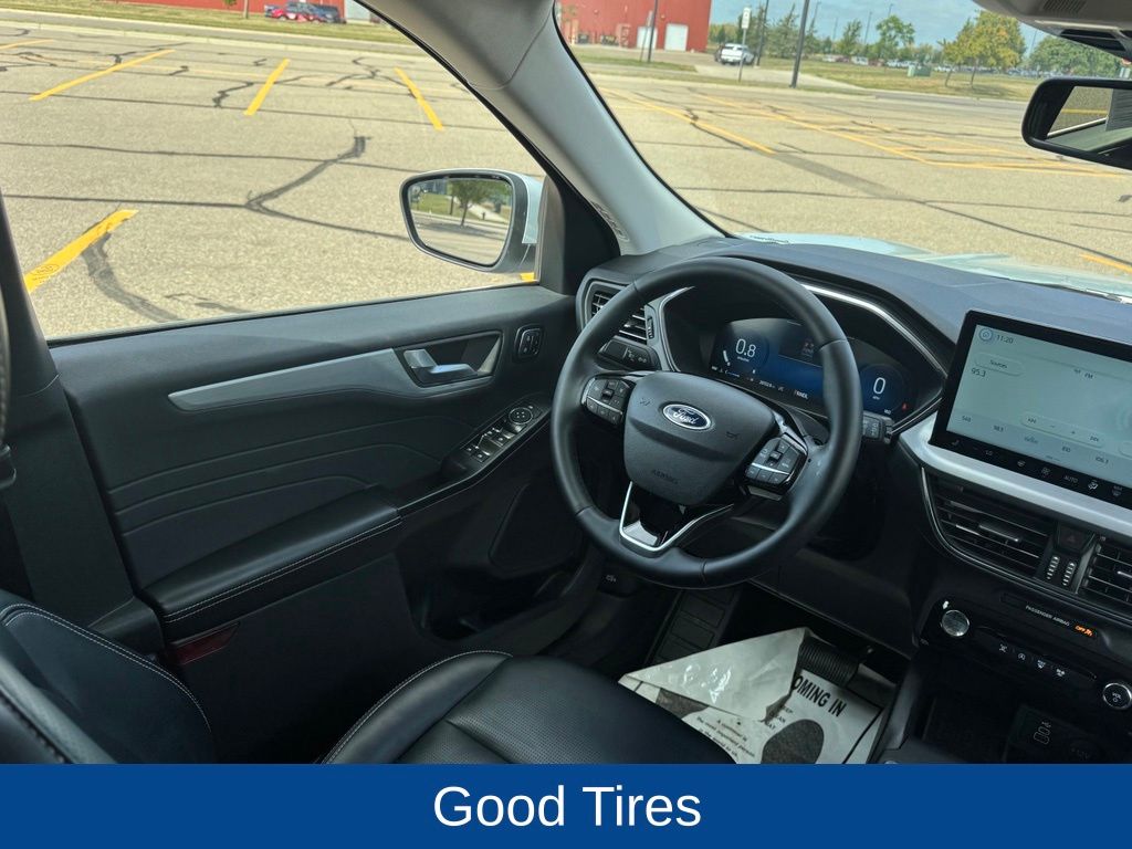 2025 Ford Escape Platinum - Photo 15