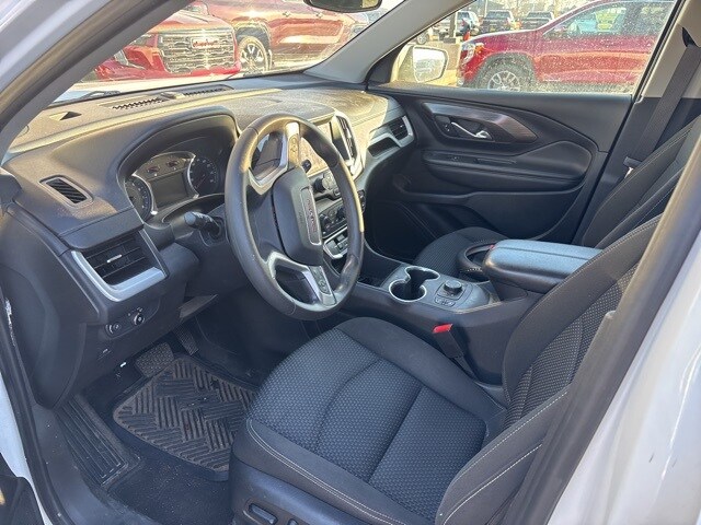 2022 Gmc Terrain SLE photo 2