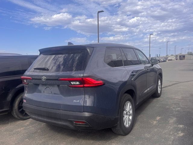 Used 2024 Toyota Grand Highlander XLE with VIN 5TDAAAB58RS001813 for sale in Marshall, Minnesota