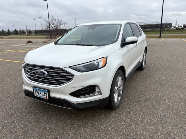 2023 Ford Edge Titanium photo 4