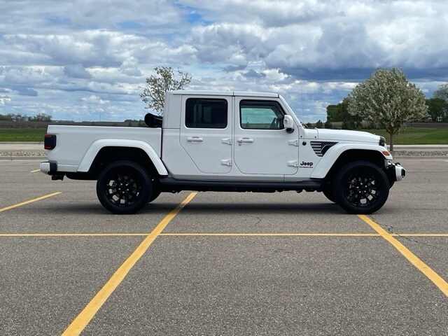 Used 2022 Jeep Gladiator High Altitude with VIN 1C6HJTFG7NL162985 for sale in Marshall, Minnesota