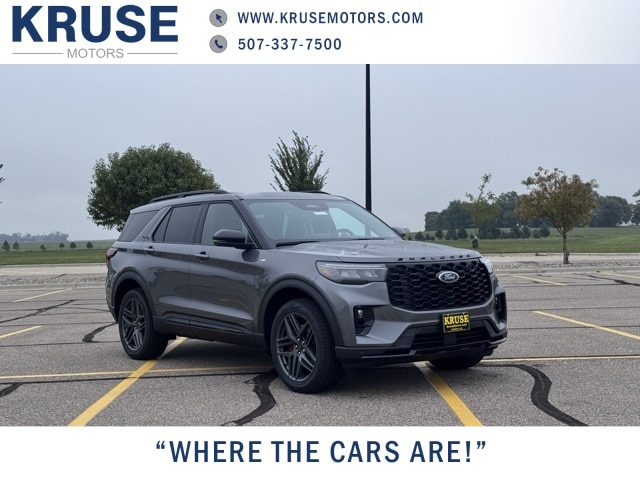 2025 Ford Explorer ST-Line