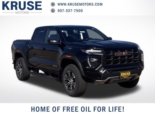 2023 GMC Canyon 4WD AT4 Crew Cab Short Box's photo