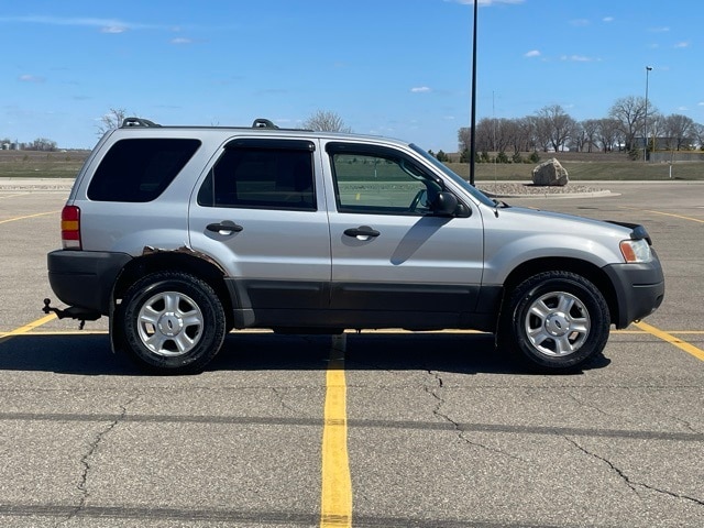 Used 2004 Ford Escape XLT with VIN 1FMYU93134KA25724 for sale in Marshall, Minnesota
