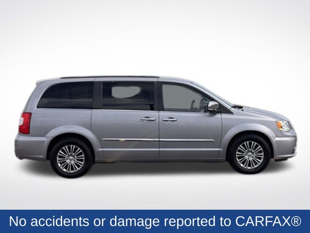 Used 2014 Chrysler Town & Country Touring-L with VIN 2C4RC1CG3ER425884 for sale in Marshall, MN