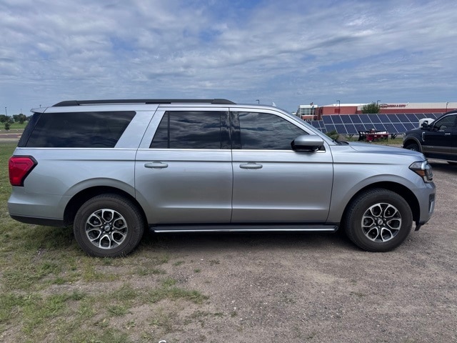 Used 2022 Ford Expedition XLT with VIN 1FMJK1JT0NEA04357 for sale in Marshall, Minnesota