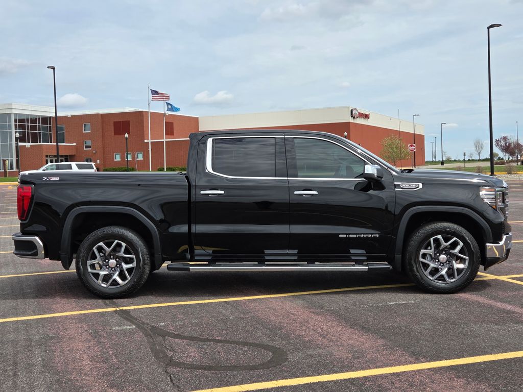 Used 2023 GMC Sierra 1500 SLT with VIN 3GTUUDED3PG214513 for sale in Marshall, Minnesota